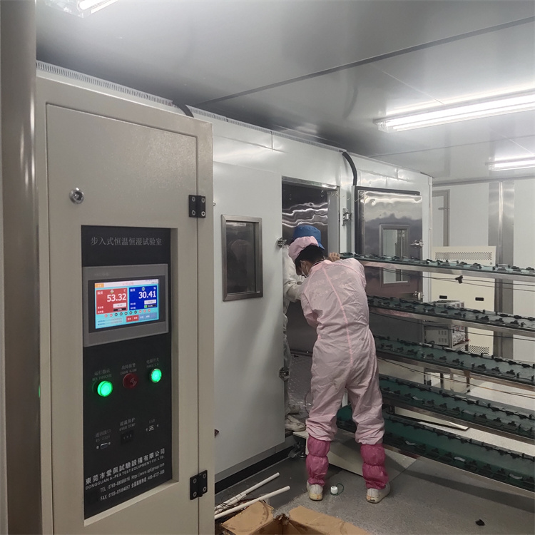 爱佩科技深圳步入式高低温试验箱  爱佩科技深圳步入式高低温试验箱