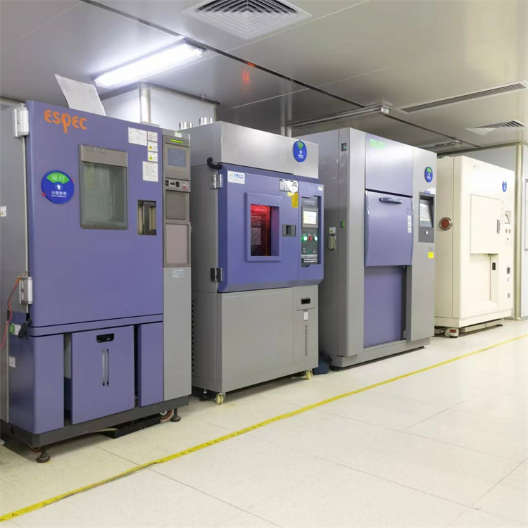  旋转水冷氙灯老化试验箱